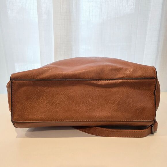 Vegan Leather Medium Satchel Crossbody Tan. Preppy Twee Classic Heritage Scandi - Picture 3 of 9